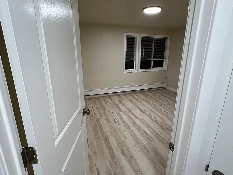 2807 Valleywood Dr — Photo 8