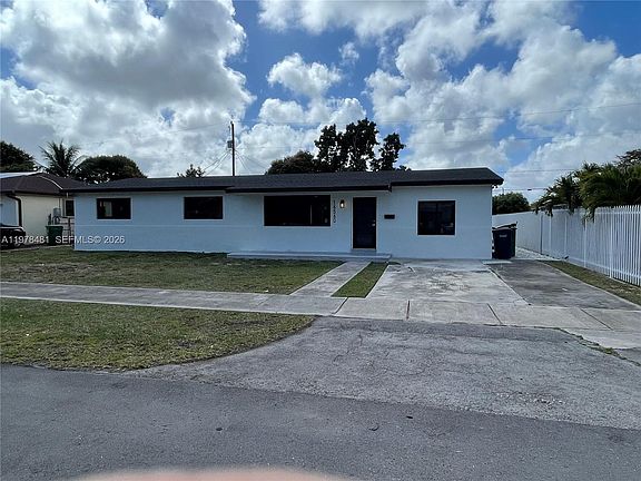 2nd image of 16560 SW 102nd Ct