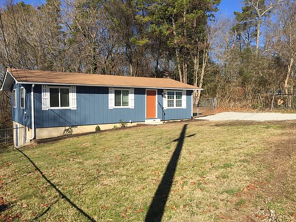 2nd image of 903 Masterson Ave