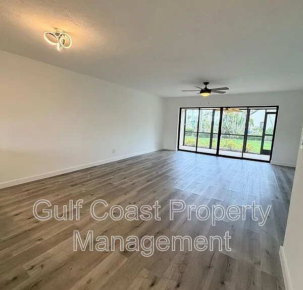 16150 Bay Pointe Blvd #107 — Photo 8
