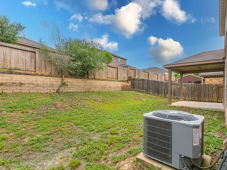211 Azalea Way — Photo 41