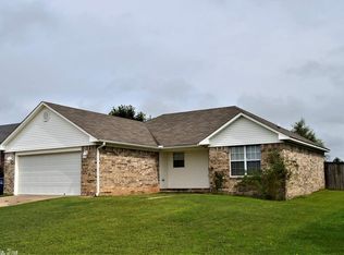 1670 Angeline Dr, Conway, AR 72032