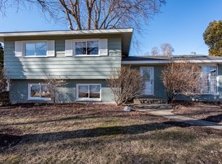 25378 W Chesney Dr, Lake Villa, IL