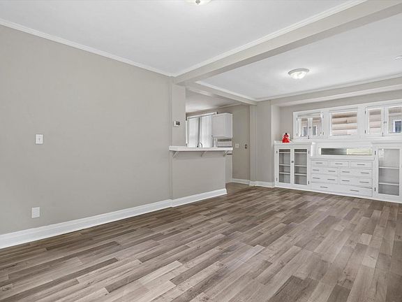 4th image of 2614 N 53rd STREET