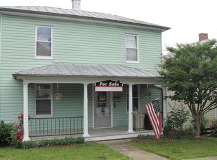 15 E Peabody St, Staunton, VA 24401