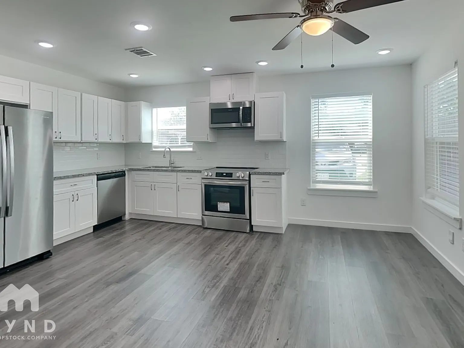 3 bed, 2.5 bath, 1150 sqft, $1,575 — Photo 2