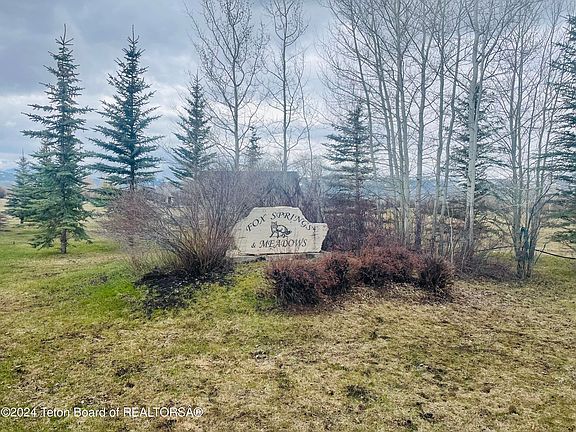 3rd image of 6388 Fox Springs Dr