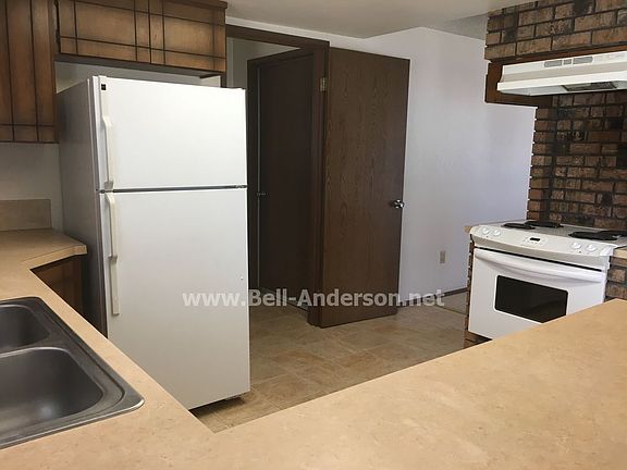 5th image of 14305 9th Ave Ct E