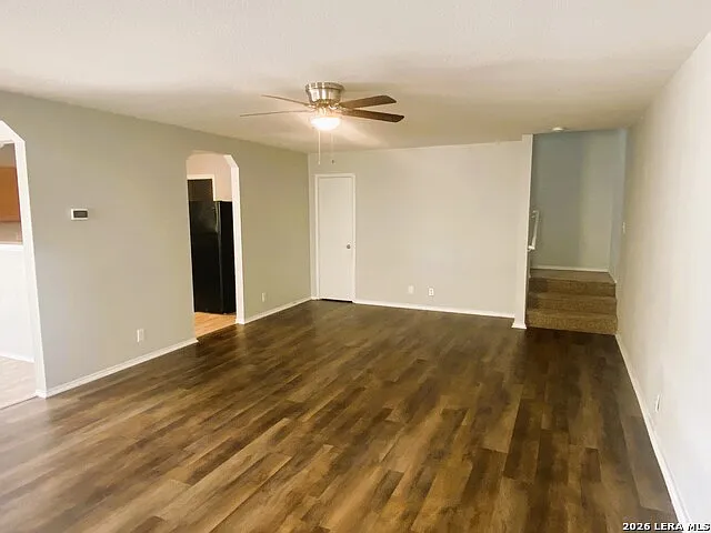 3 bed, 2.5 bath, 1812 sqft, $1,750 — Photo 3