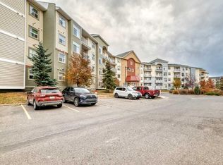 700 W Willowbrook Rd NW #2212, Airdrie, AB T4B 0L5