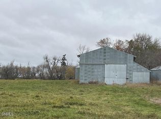 30th St SE, Jamestown, ND 58401