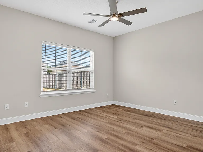 1026 Grayson Ave — Photo 7