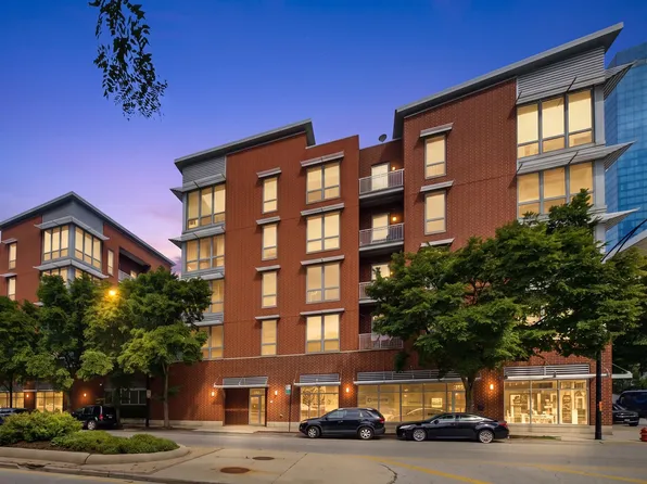2035 S Indiana Ave APT 409, Chicago, IL 60616