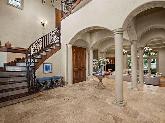 5th image of 9341 Bella Terra Dr