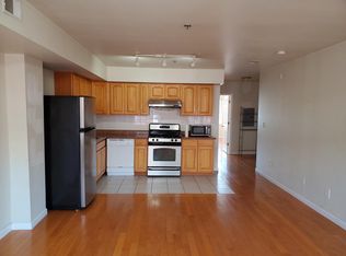 1121 Hamilton St #1, Philadelphia, PA 19123