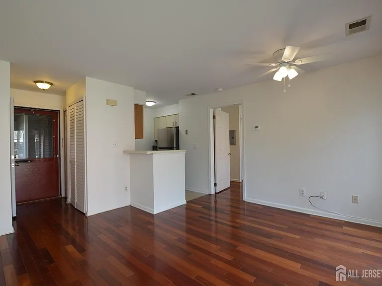 14 Lear Ct — Photo 10