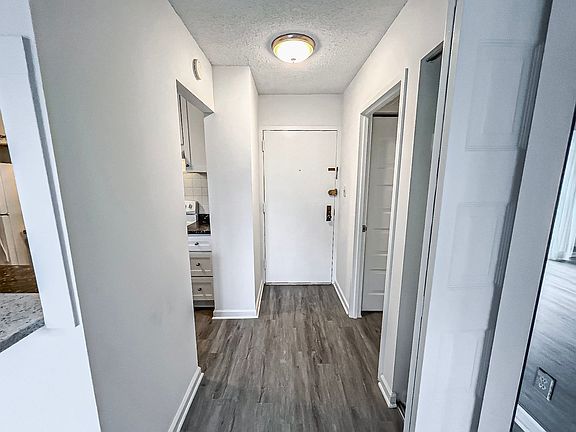 4th image of 2311 Pimmit Dr APT 510