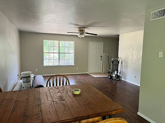 3rd image of 36 Cumberland Dr