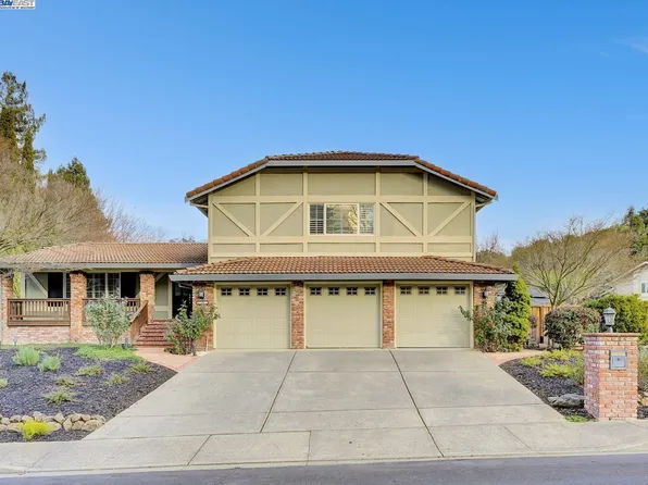 30 Pony Ct, San Ramon, CA 94583