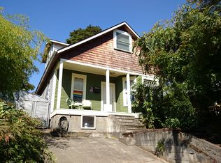 215 23rd Ave E, Seattle, WA 98112