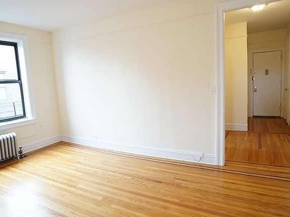 2nd image of 305 E 239th St APT 3j