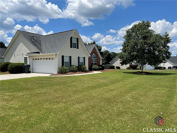 3rd image of 3987 Rock Hollow Drive