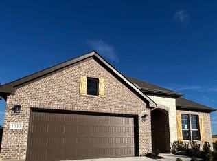 1013 Pecan Tree Ln, Fort Worth, TX 76108