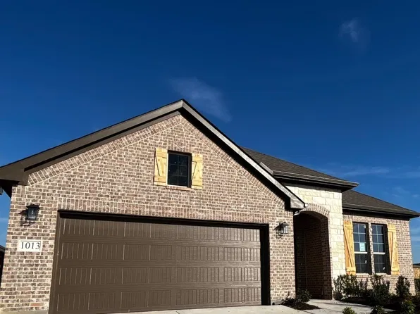 1013 Pecan Tree Ln, Fort Worth, TX 76108