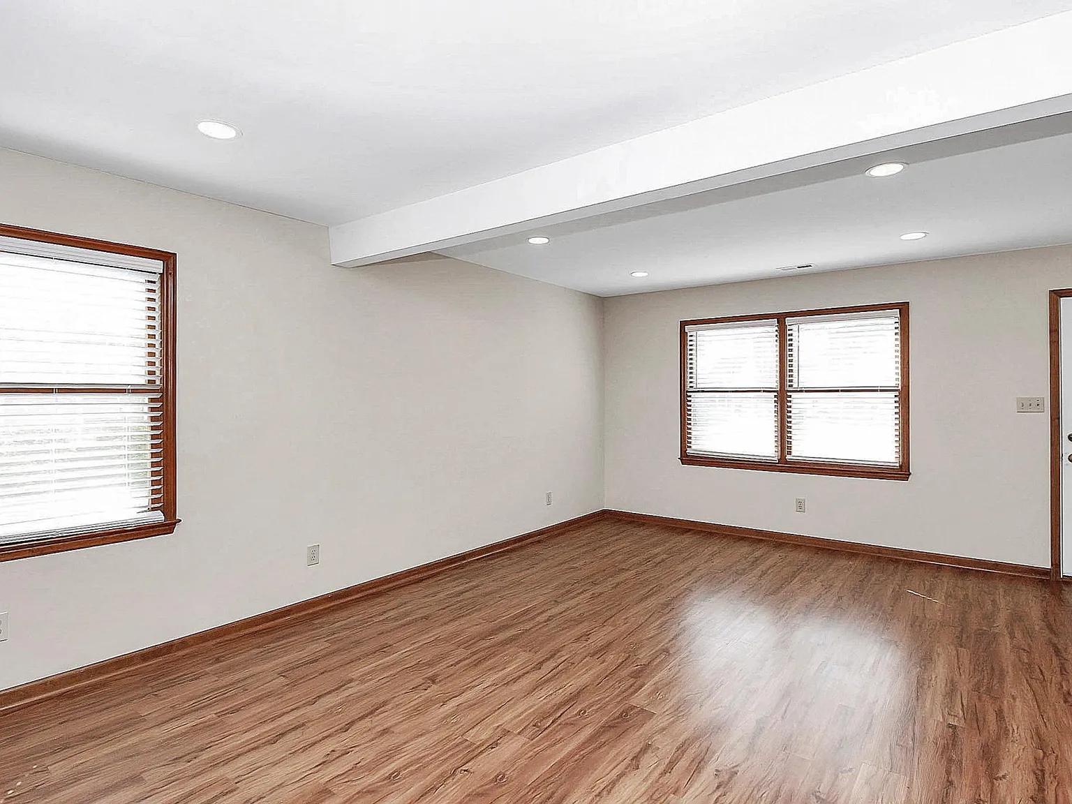 2 bed, 1.5 bath, 1200 sqft, $1,475 — Photo 4