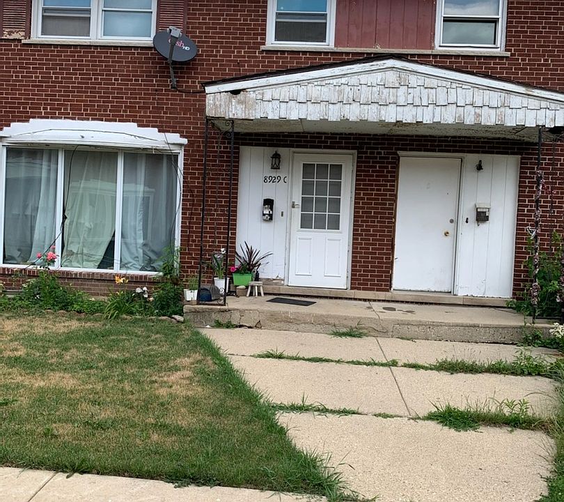 1st image of 8929 Robin Dr APT C
