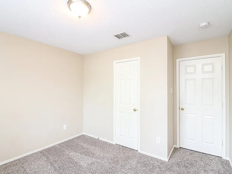 2024 Northridge Dr — Photo 12