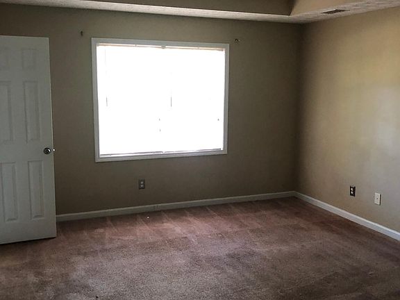 5th image of 2409 Scarlet Ln SE