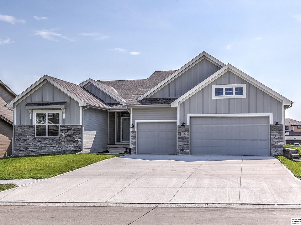 1st image of 5405 190th St