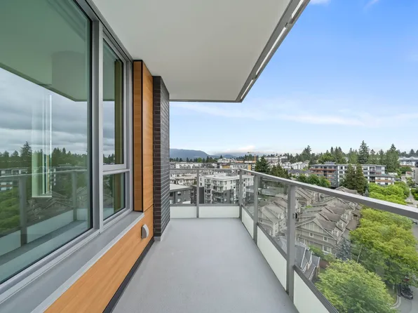 567 Emerson St #1204, Coquitlam, BC V3J 0G3