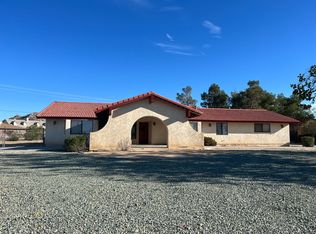 18930 Siskiyou Rd, Apple Valley, CA 92307