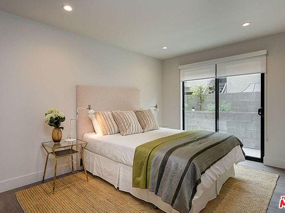 3rd image of 1306 N Orange Dr Penthouse 1