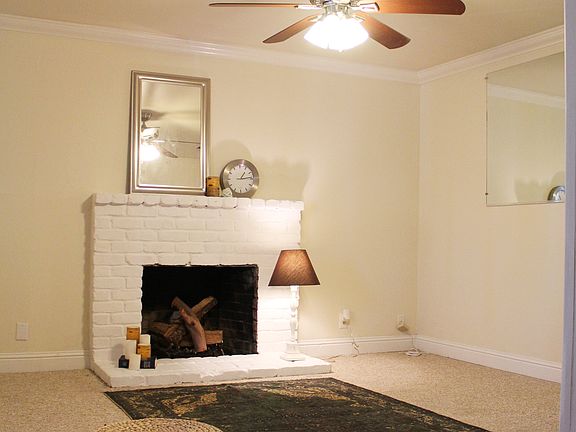 3rd image of 451 Jackie Dr