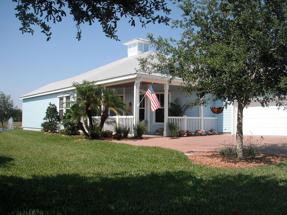 1st image of 457 NE Canoe Park Cir