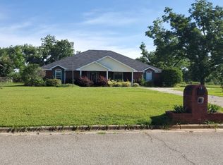 113 Dadford Dr, Leesburg, GA 31763