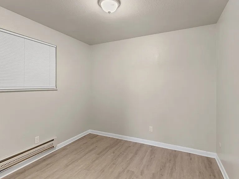 667 E Clarion Dr #D — Photo 12