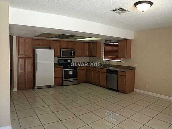 4th image of 4333 Rosebud Cir
