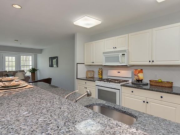 4th image of 1 Riverview Blvd APT 3-107