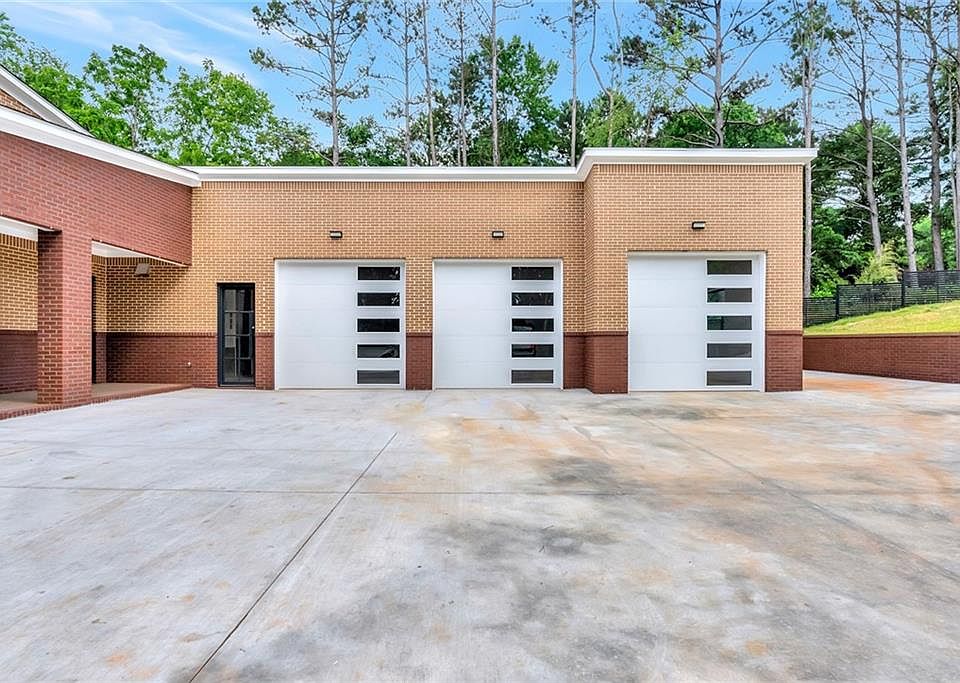 3240 Smithtown Rd, Suwanee, GA 30024 MLS 7034504 Zillow