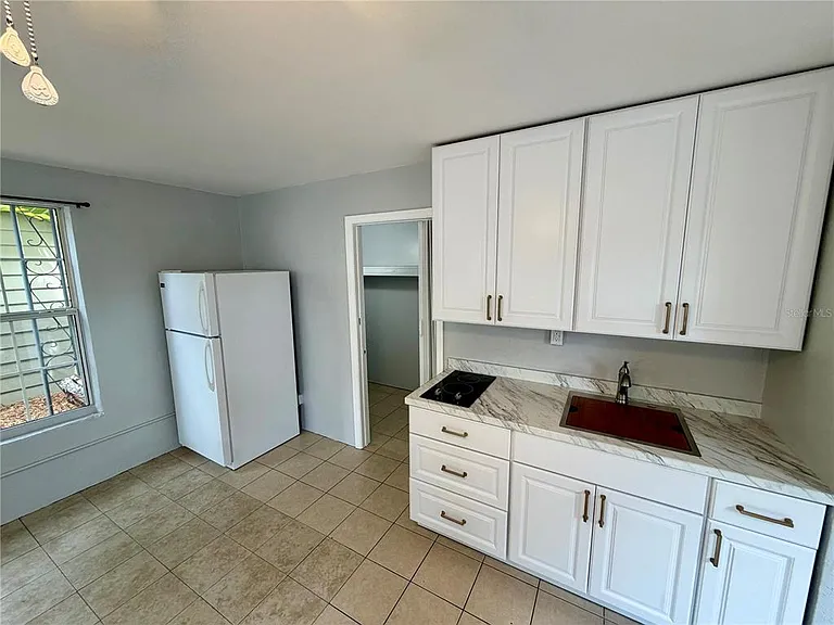 1185 23rd Ave N #1/2 — Photo 2
