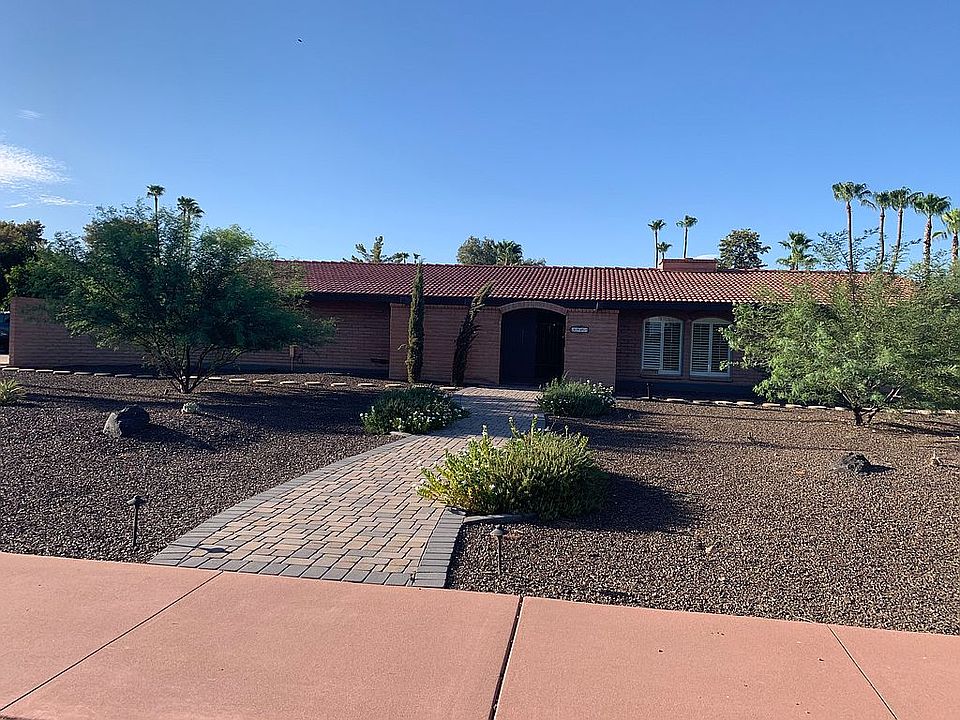 1st image of 390 E Bird Ln