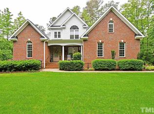 1009 Sunny Pine Ln, Willow Spring, NC 27592