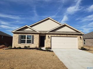 166 Tobin Ln, Hazel Green, AL 35750