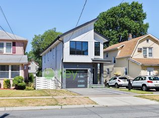 275 Travers Pl, Lyndhurst, NJ 07071