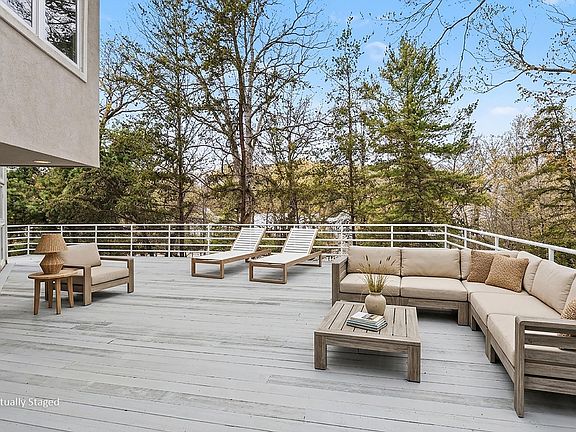 4th image of 51212 Deer Park Dr