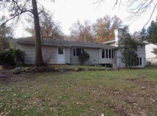 39 Castles Dr, Wayne, NJ 07470